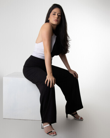 JESSICA REZENDE — 3