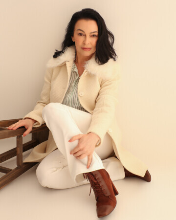 LAURITA FAUSTINO — 3