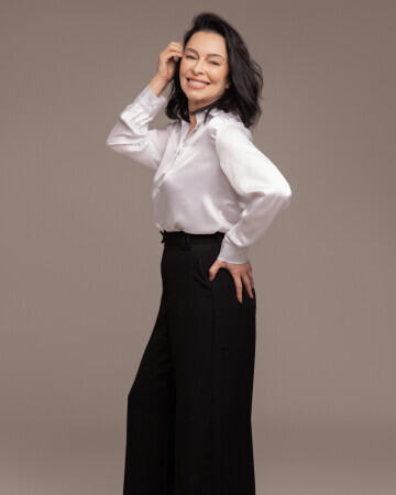 LAURITA FAUSTINO — 5