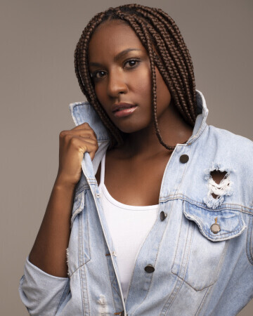 GILLIANE FRONTEIRO — 6