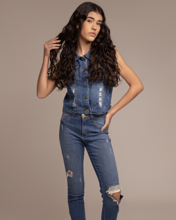 LAURA KIRCHNER — 3