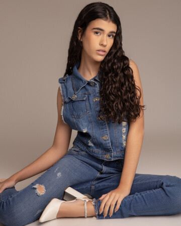 LAURA KIRCHNER — 6