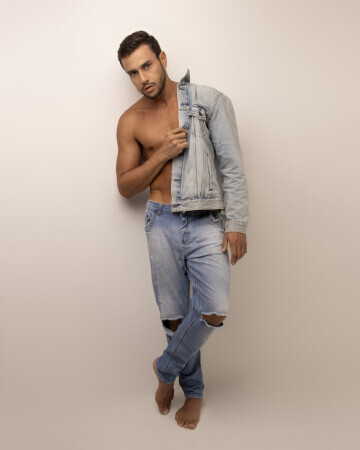 DANILO LEONARDO — 4