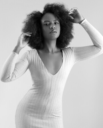 GIOVANA SIQUEIRA — 2