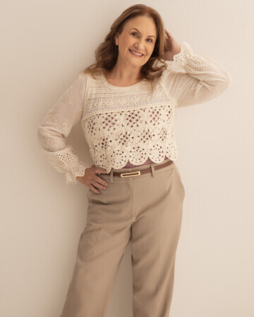 LUCIA OSTROVSKI — 5