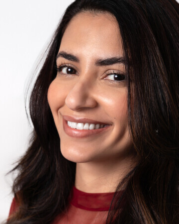 BEATRIZ TAYLOR — 2