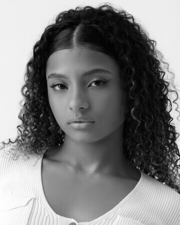 VITORIA BITENCOURT — 3