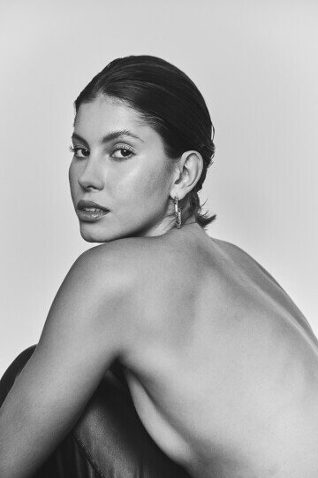 Eliza Teixeira — 6