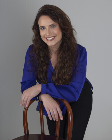 BIANCA POLIDORO — 6