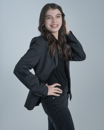 ISADORA BRYKALSKI — 2