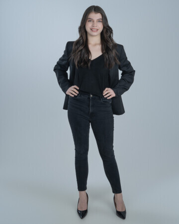 ISADORA BRYKALSKI — 4