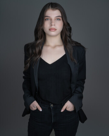 ISADORA BRYKALSKI — 5