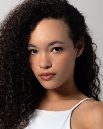 SAMIRA VITÓRIA OLIVEIRA CORREIA