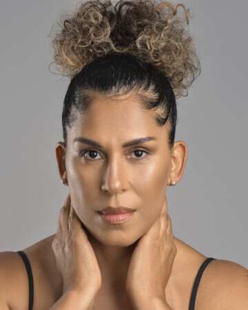 DEBORA GONÇALVES — 3