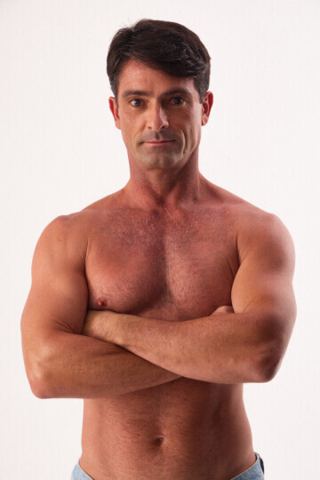 GUSTAVO MARTINS — 4