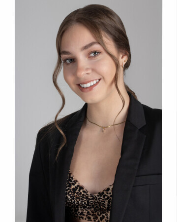 ISABELLE CUNHA — 5