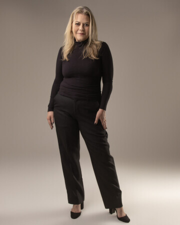 DANIELA BURTET MINUZZI — 4