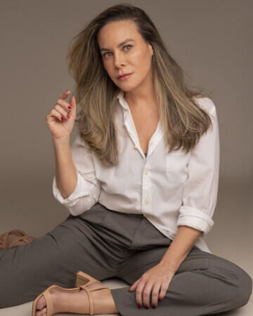 GIOVANA MADEIRA — 2