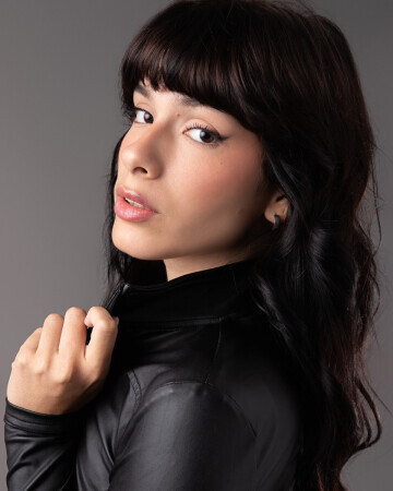 EMMA DAMASCENO — 2