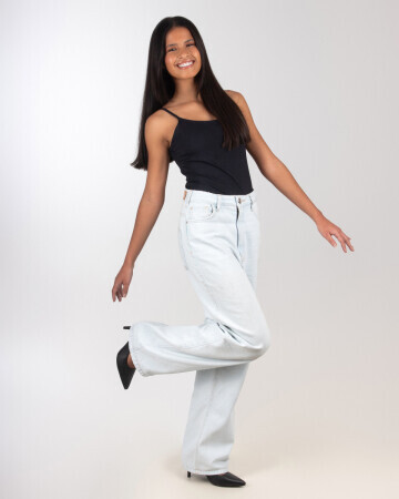 ISABELI SCHWARZ — 1