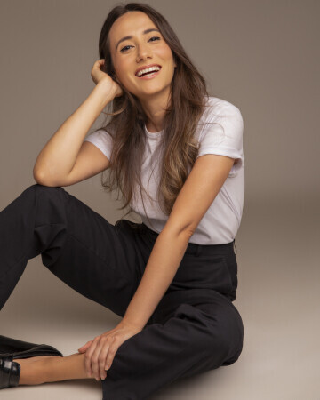 BRUNA MEDEIROS — 1