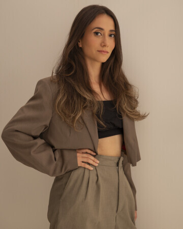 BRUNA MEDEIROS — 5