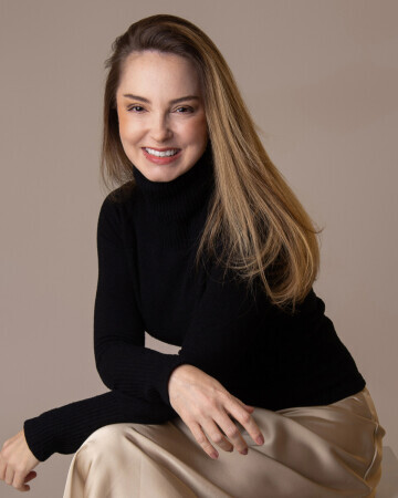 MARIANA GENEHR — 4