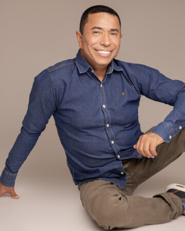 ANTONIOS ROBERTO — 4