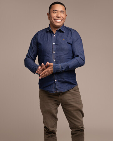 ANTONIOS ROBERTO — 6