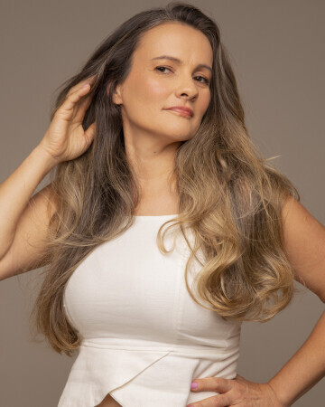 CLAUDIA HOFFMANN — 4