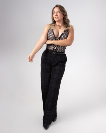 YSABELLE SOUZA — 4