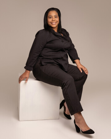 YANELA VAZQUEZ — 2