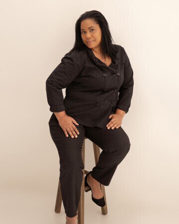 YANELA VAZQUEZ — 6