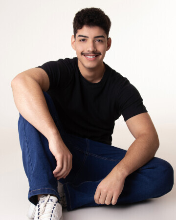 GUILHERME KORBES — 4