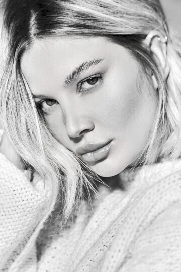 Camila Martins — 8