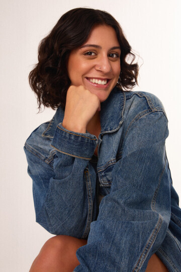 CLARA AMORIM GUIMARÃES