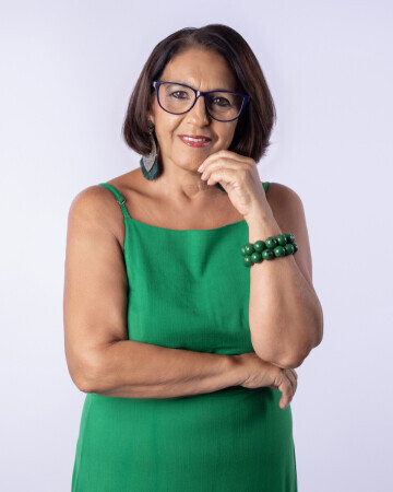 LEILA FERNANDES — 1