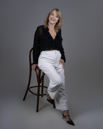 MARGARIDA OLIVEIRA — 4