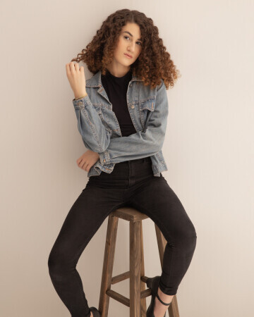 ISABELA LOPES LEAL — 1