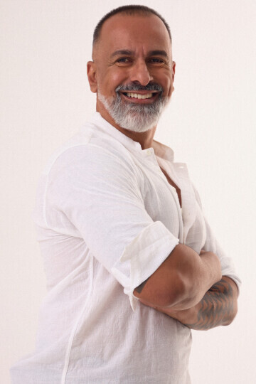 JOSÉ CARLOS FIGUEIREDO — 4