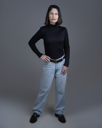 LUCIANA VALIENTE ALVES — 4