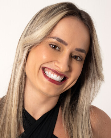 SAMARA FREITAS — 5