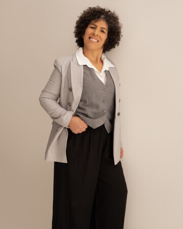 MARLA DE OLIVEIRA — 6