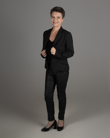 PATRICIA RODRIGUES — 3