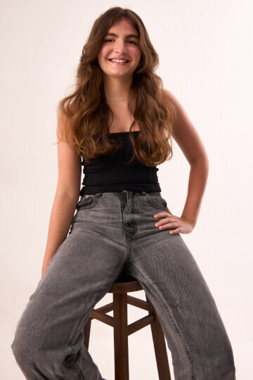 MAITÊ SANCHES — 4