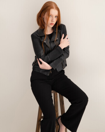 GABRIELA BERTOLDI — 3