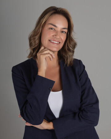 LUZIANE GALÁRRAGA — 4