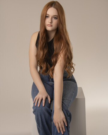 VALENTINA SEAMAN — 5