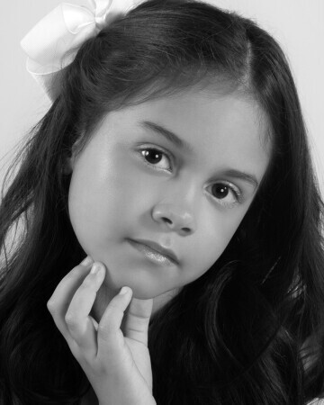 VALENTINA SANCHES — 5