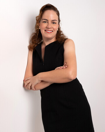 RENATA DE MORAES — 6